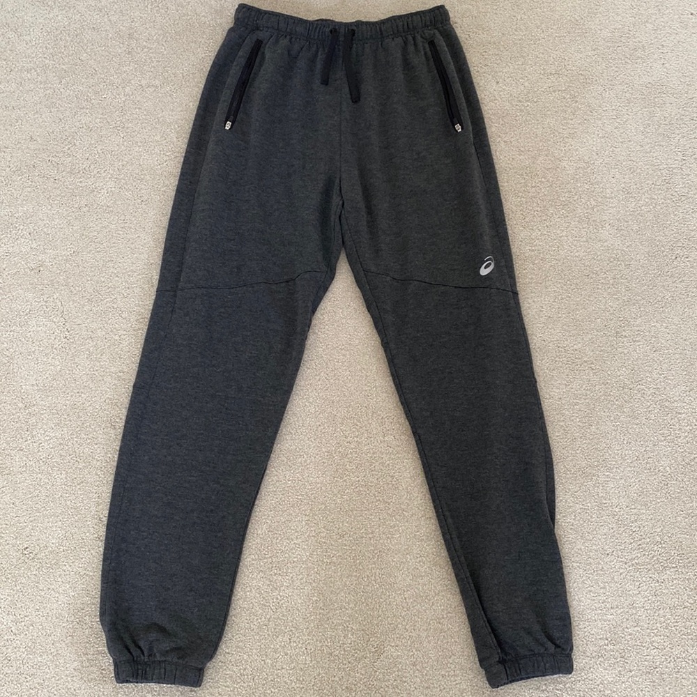 Gray men’s joggers